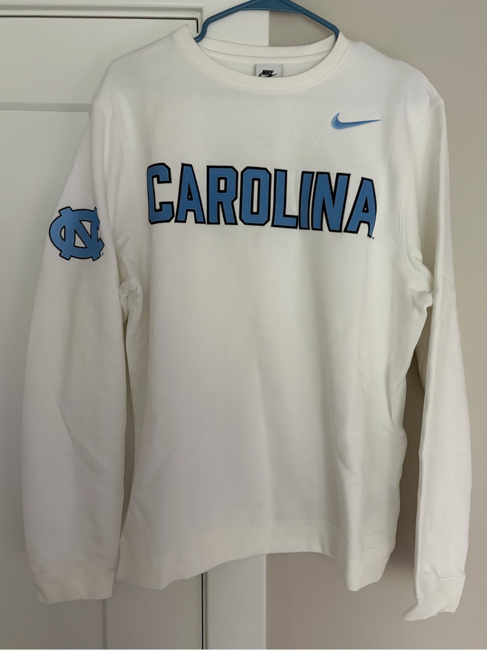 UNC Nike White Crewneck Sweatshirt with Carolina Blue Logo - Size L